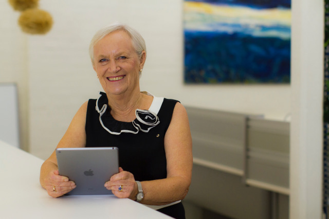 17. Diana Ryall – a masterclass in career advancement, gender & cultural diversity: from the first female leader of an IT company (Apple) in Australia